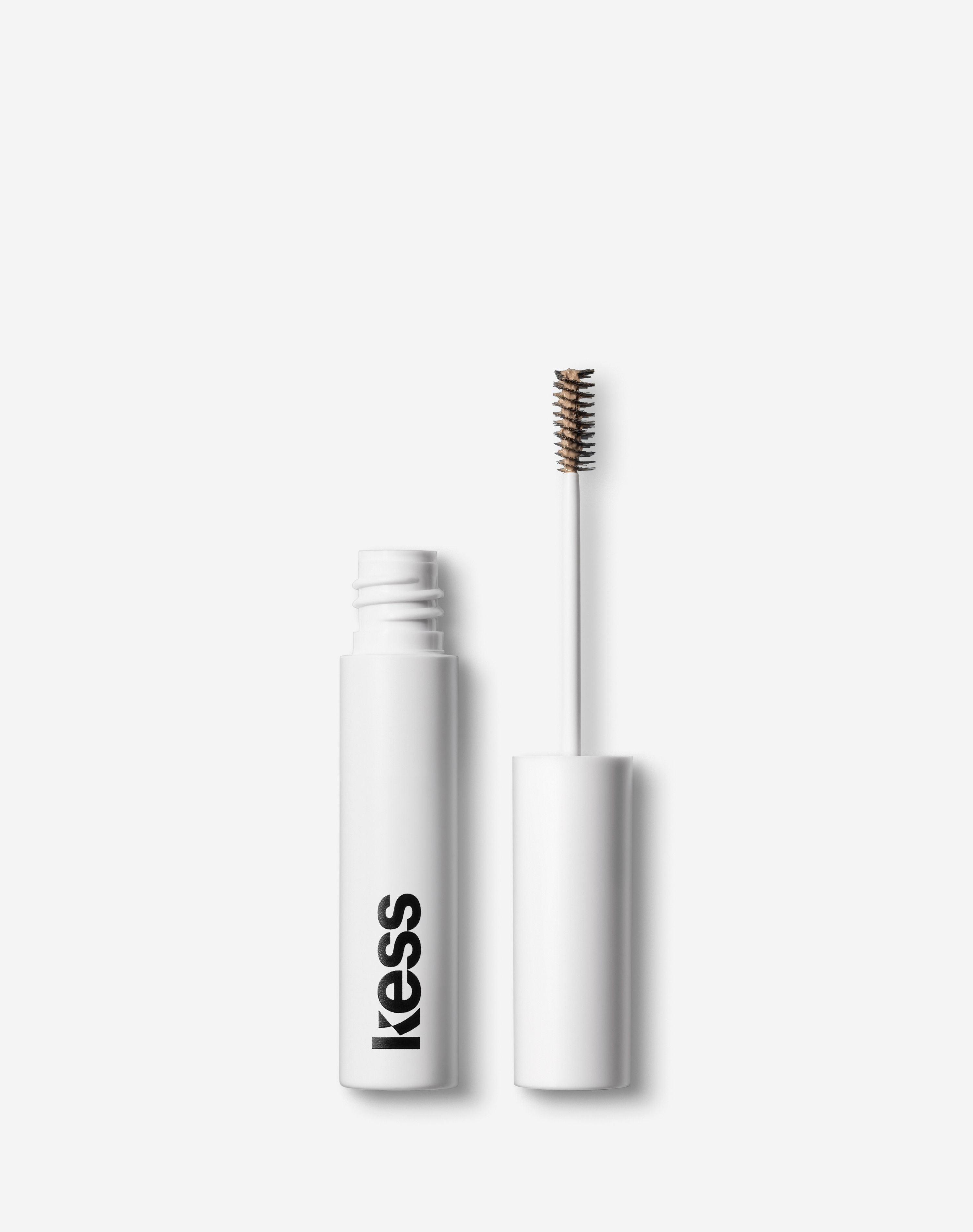 blonde; Fluffy Brow Filler in blonde