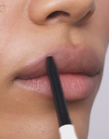 Video laden: soft shape lip liner; Soft Shape Lip Liner
